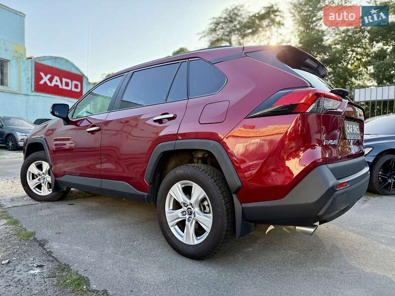 Позашляховик / Кросовер Toyota RAV4 2019 в Одесі