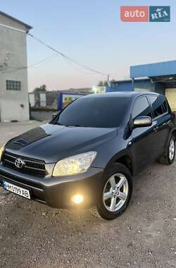 Внедорожник / Кроссовер Toyota RAV4 2007 в Глухове