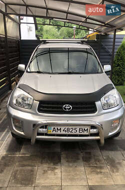 Внедорожник / Кроссовер Toyota RAV4 2002 в Киеве