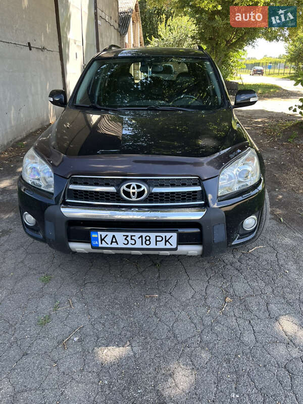 Toyota RAV4 2010