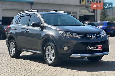 Внедорожник / Кроссовер Toyota RAV4 2013 в 