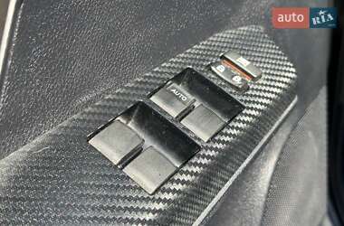 Внедорожник / Кроссовер Toyota RAV4 2013 в 