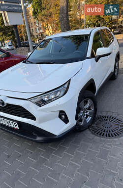 Внедорожник / Кроссовер Toyota RAV4 2023 в Одессе