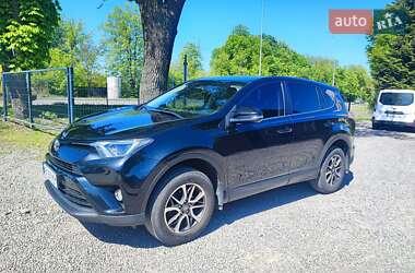 Внедорожник / Кроссовер Toyota RAV4 2016 в Виннице