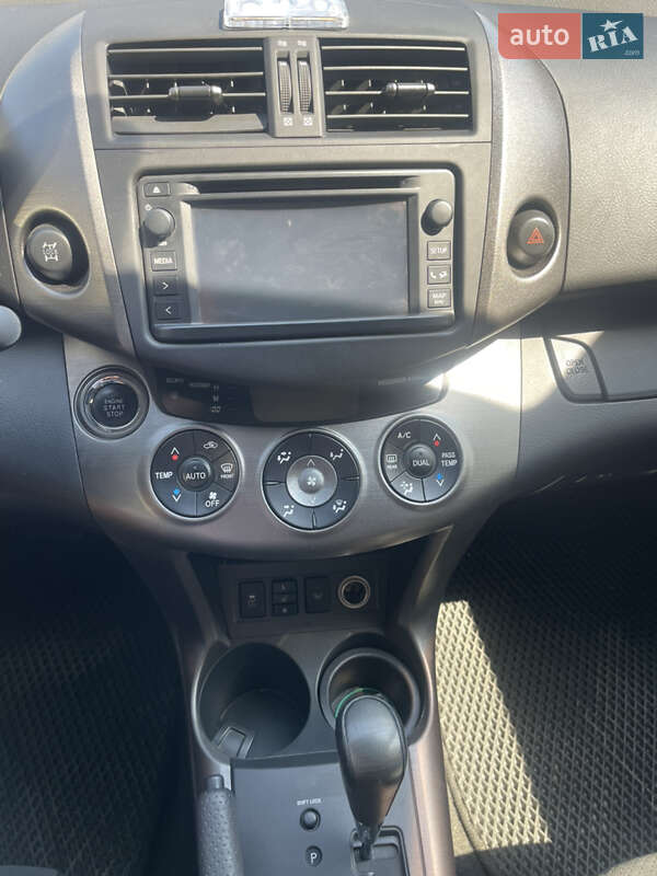 Внедорожник / Кроссовер Toyota RAV4 2012 в Одессе