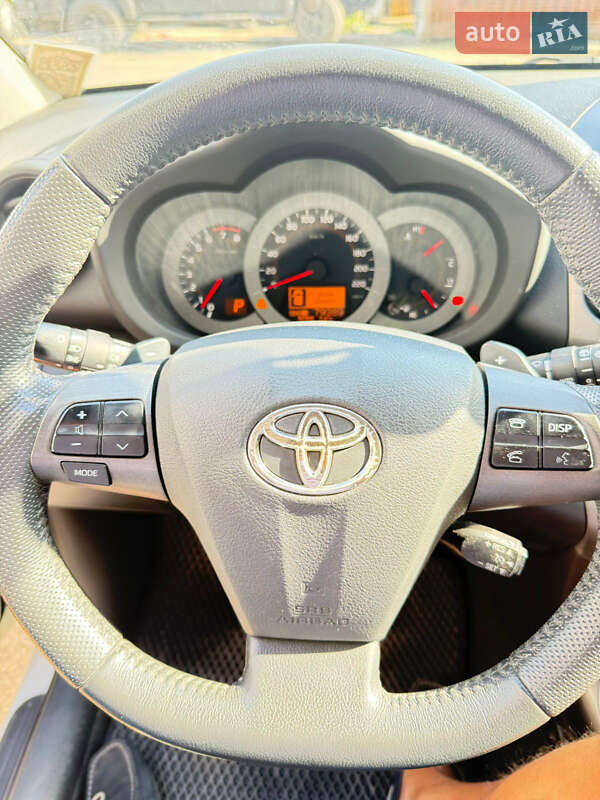 Внедорожник / Кроссовер Toyota RAV4 2012 в Одессе
