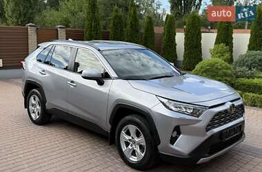 Внедорожник / Кроссовер Toyota RAV4 2021 в Кропивницком