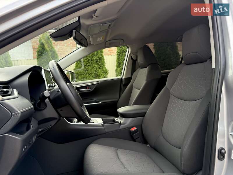 Позашляховик / Кросовер Toyota RAV4 2021 в Кропивницькому фото 19 Позашляховик / Кросовер Toyota RAV4 2021 в Кропивницькому