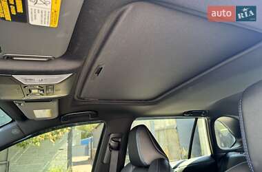 Внедорожник / Кроссовер Toyota RAV4 2022 в 