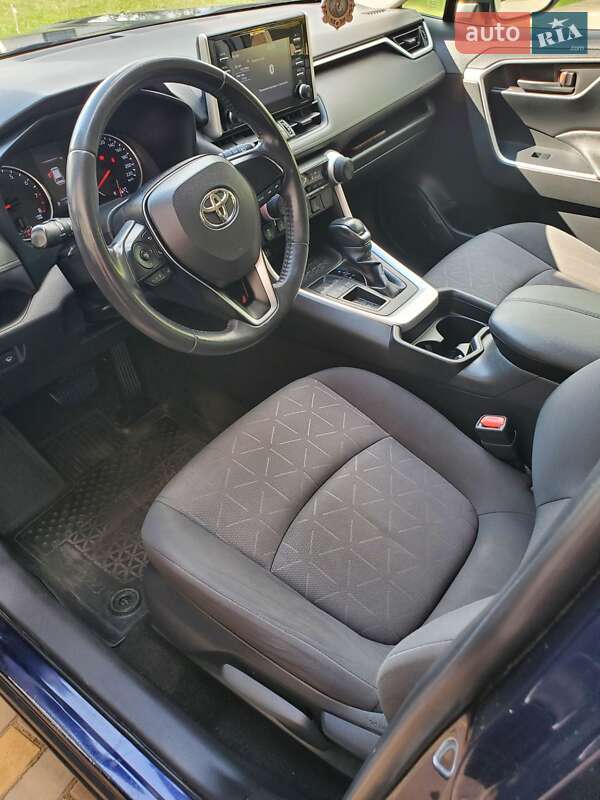 Позашляховик / Кросовер Toyota RAV4 2019 в Монастирищеві фото 9 Позашляховик / Кросовер Toyota RAV4 2019 в Монастирищеві