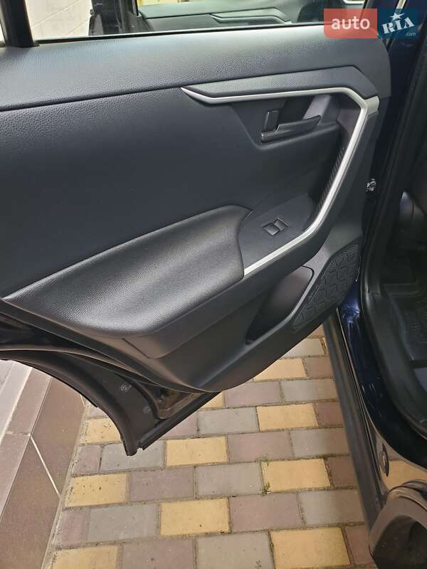 Позашляховик / Кросовер Toyota RAV4 2019 в Монастирищеві фото 17 Позашляховик / Кросовер Toyota RAV4 2019 в Монастирищеві