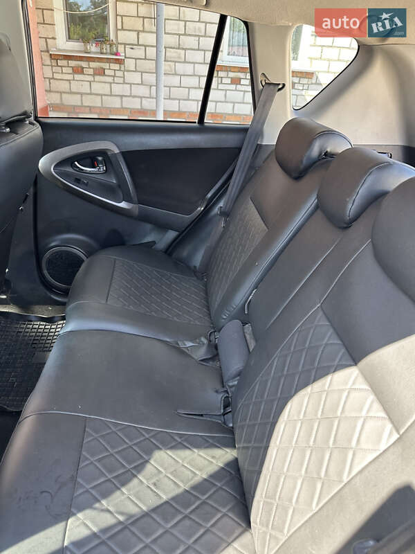 Позашляховик / Кросовер Toyota RAV4 2008 в Києві фото 14 Позашляховик / Кросовер Toyota RAV4 2008 в Києві
