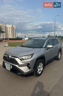 Внедорожник / Кроссовер Toyota RAV4 2021 в Николаеве