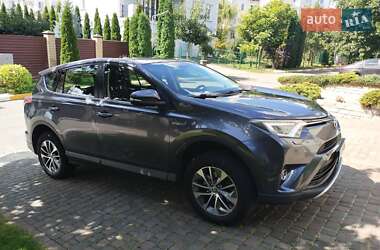 Внедорожник / Кроссовер Toyota RAV4 2016 в Киеве