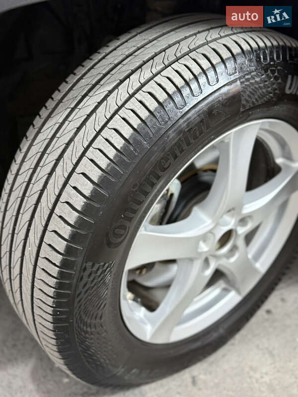 Позашляховик / Кросовер Toyota RAV4 2019 в Одесі фото 34 Позашляховик / Кросовер Toyota RAV4 2019 в Одесі