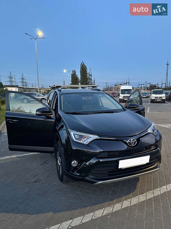 Внедорожник / Кроссовер Toyota RAV4 2017 в Львове фото 17 Внедорожник / Кроссовер Toyota RAV4 2017 в Львове