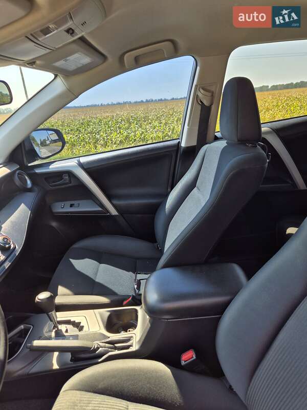 Позашляховик / Кросовер Toyota RAV4 2017 в Черкасах