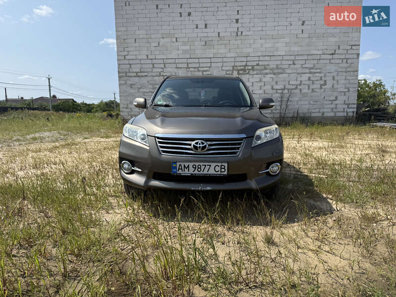 Внедорожник / Кроссовер Toyota RAV4 2012 в Житомире