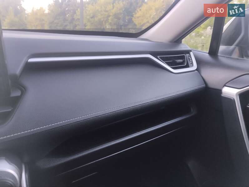 Внедорожник / Кроссовер Toyota RAV4 2021 в Ивано-Франковске фото 7 Внедорожник / Кроссовер Toyota RAV4 2021 в Ивано-Франковске