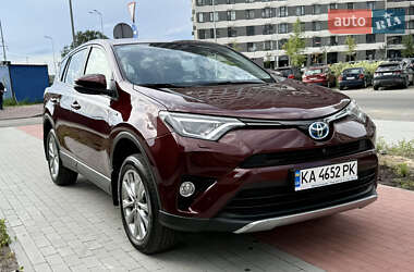 Позашляховик / Кросовер Toyota RAV4 2017 в Києві