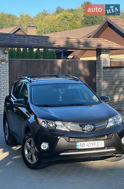 Позашляховик / Кросовер Toyota RAV4 2015 в Могилів-Подільському