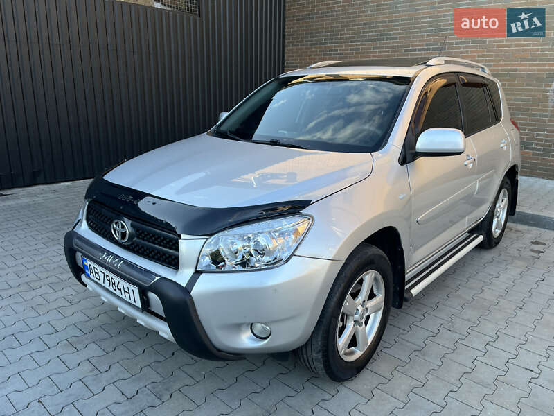 Внедорожник / Кроссовер Toyota RAV4 2007 в Казатине