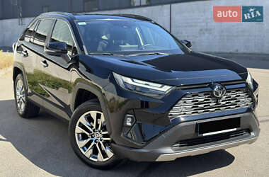 Позашляховик / Кросовер Toyota RAV4 2022 в Києві