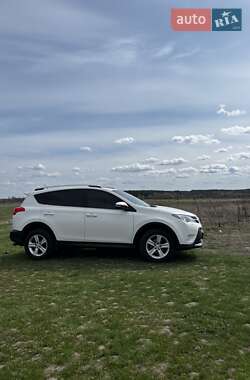 Внедорожник / Кроссовер Toyota RAV4 2013 в Киеве