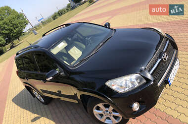 Позашляховик / Кросовер Toyota RAV4 2010 в Корсунь-Шевченківському