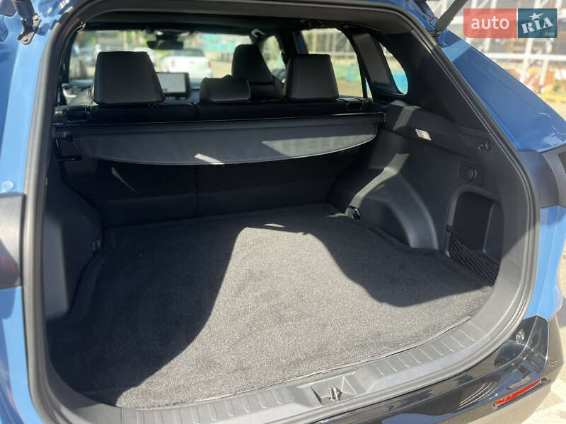 Позашляховик / Кросовер Toyota RAV4 2024 в Києві