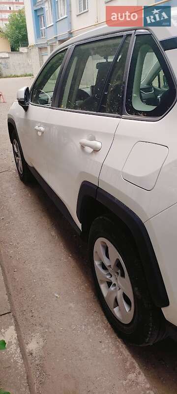 Позашляховик / Кросовер Toyota RAV4 2020 в Івано-Франківську фото 4 Позашляховик / Кросовер Toyota RAV4 2020 в Івано-Франківську