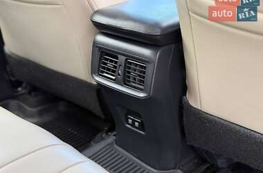 Позашляховик / Кросовер Toyota RAV4 2019 в Києві