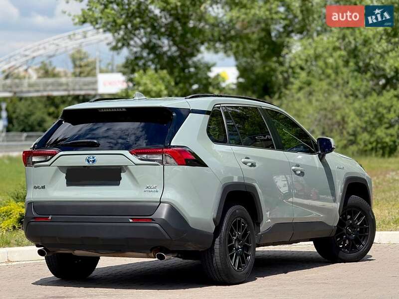 Внедорожник / Кроссовер Toyota RAV4 2019 в Киеве фото 12 Внедорожник / Кроссовер Toyota RAV4 2019 в Киеве