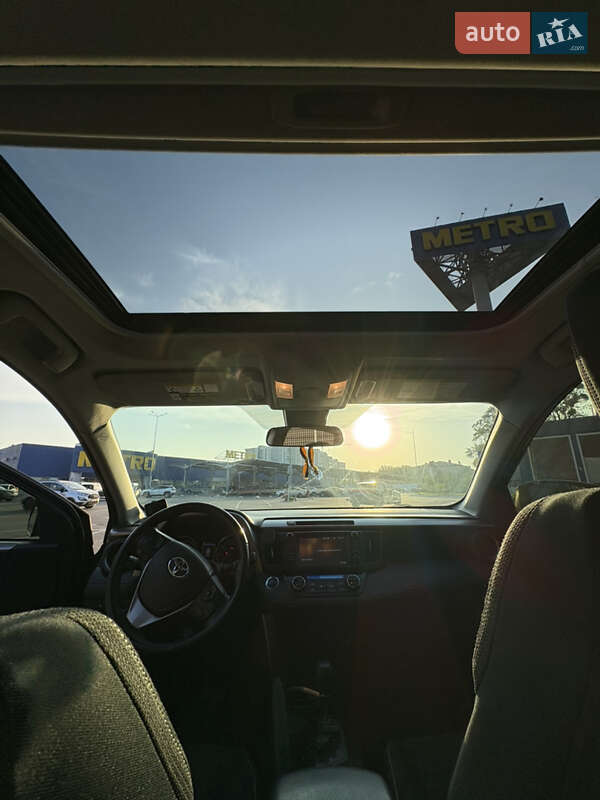 Внедорожник / Кроссовер Toyota RAV4 2016 в Львове фото 16 Внедорожник / Кроссовер Toyota RAV4 2016 в Львове