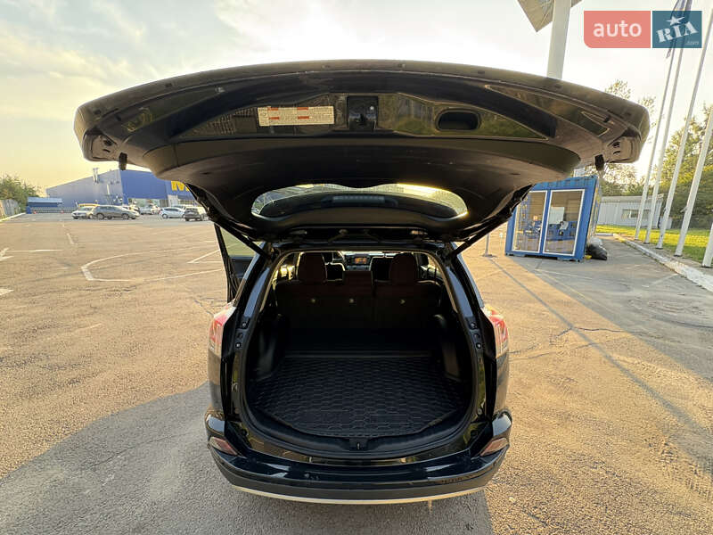 Внедорожник / Кроссовер Toyota RAV4 2016 в Львове фото 21 Внедорожник / Кроссовер Toyota RAV4 2016 в Львове