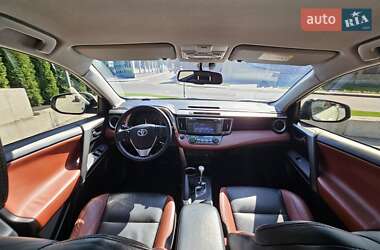 Внедорожник / Кроссовер Toyota RAV4 2014 в Киеве