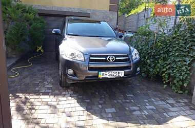 Позашляховик / Кросовер Toyota RAV4 2009 в Дніпрі