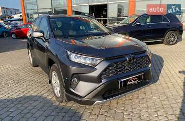 Внедорожник / Кроссовер Toyota RAV4 2020 в Львове