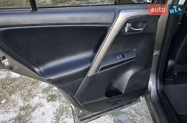 Внедорожник / Кроссовер Toyota RAV4 2013 в 