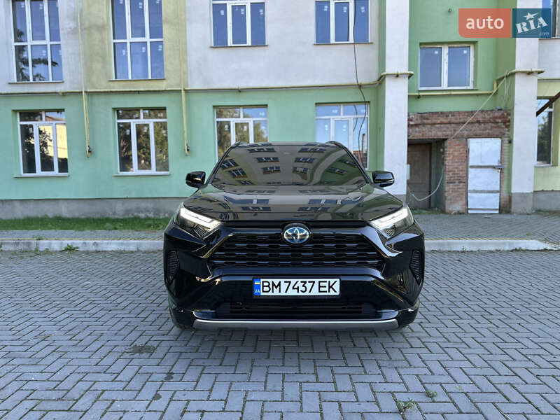 Внедорожник / Кроссовер Toyota RAV4 2022 в 