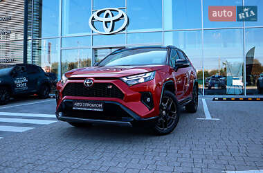 Позашляховик / Кросовер Toyota RAV4 2023 в Рівному