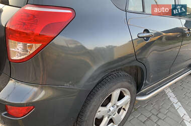 Внедорожник / Кроссовер Toyota RAV4 2007 в 