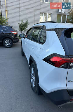 Внедорожник / Кроссовер Toyota RAV4 2024 в Одессе