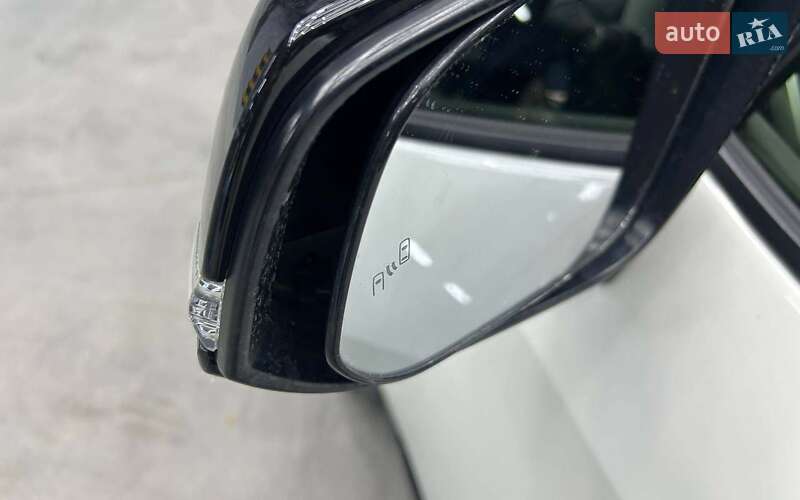 Позашляховик / Кросовер Toyota RAV4 2020 в Чернівцях фото 7 Позашляховик / Кросовер Toyota RAV4 2020 в Чернівцях