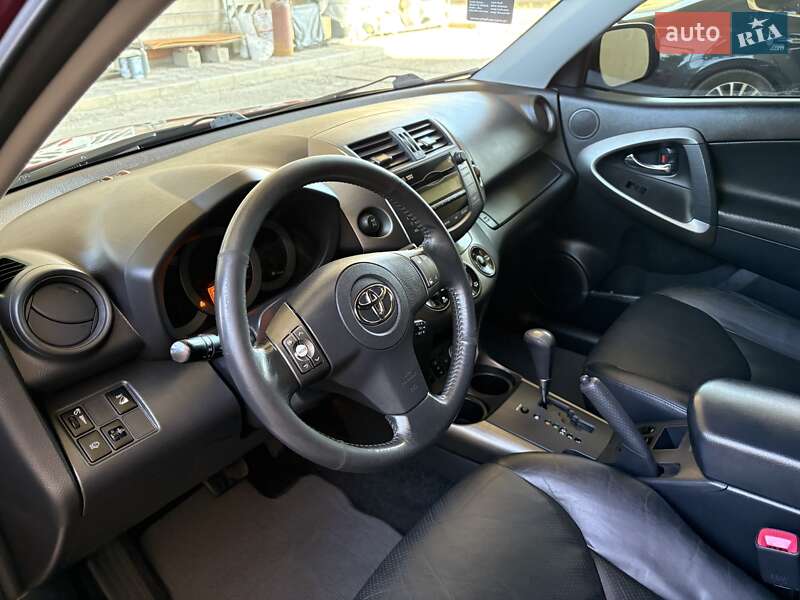 Toyota RAV4 2010 Toyota RAV4 2010