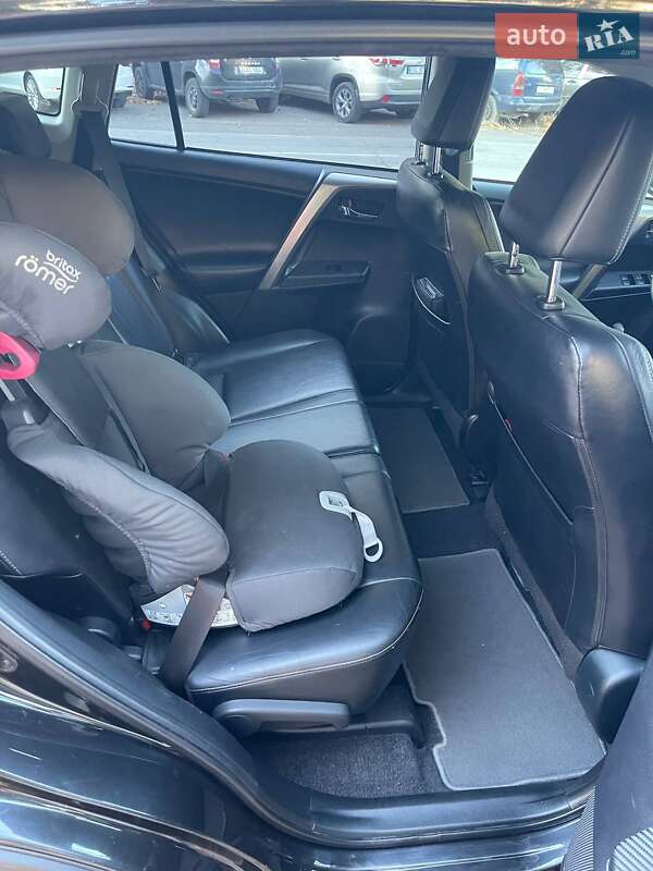Позашляховик / Кросовер Toyota RAV4 2013 в Одесі фото 8 Позашляховик / Кросовер Toyota RAV4 2013 в Одесі