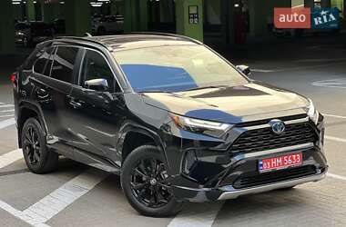 Внедорожник / Кроссовер Toyota RAV4 2024 в Киеве