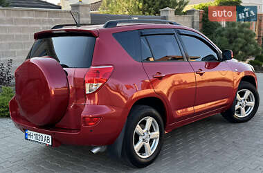 Внедорожник / Кроссовер Toyota RAV4 2006 в 