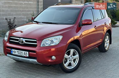 Внедорожник / Кроссовер Toyota RAV4 2006 в 