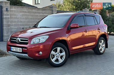 Внедорожник / Кроссовер Toyota RAV4 2006 в 